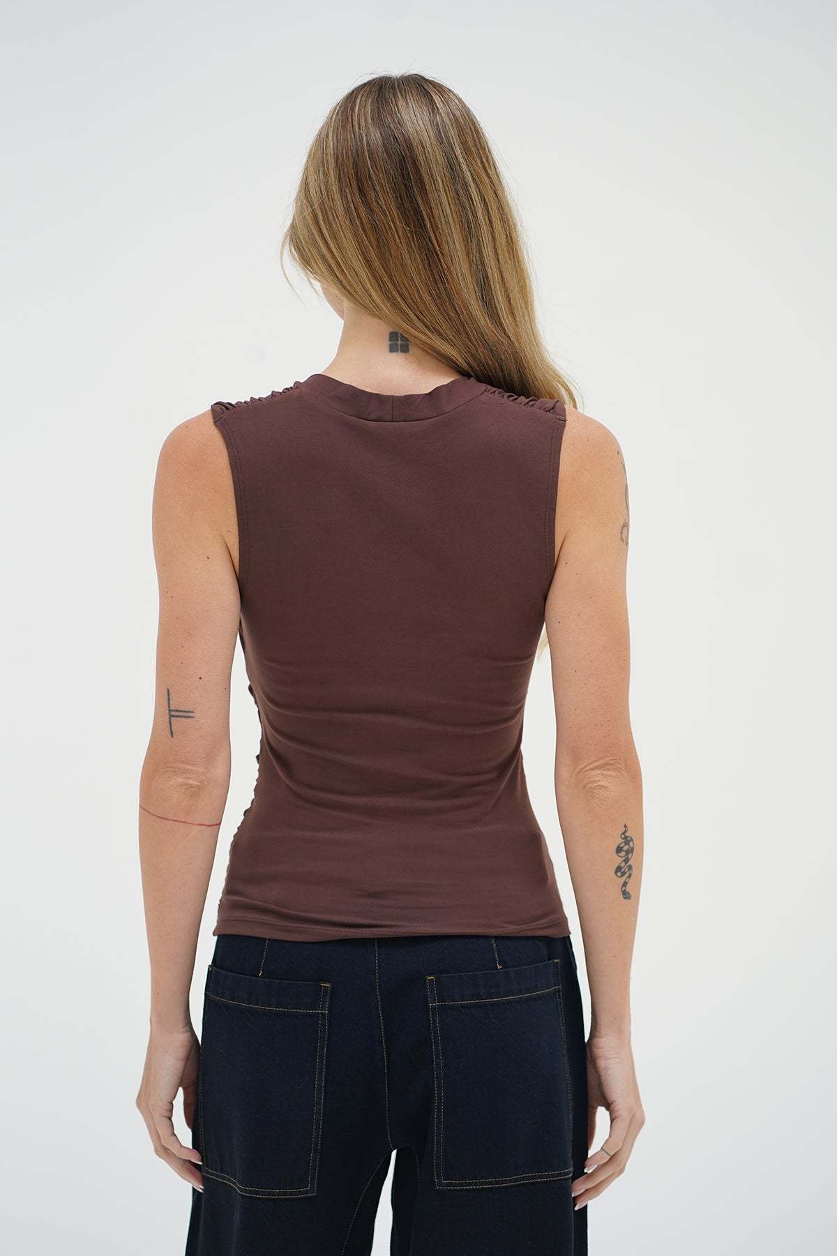 LNA Amani top in deep canyon 