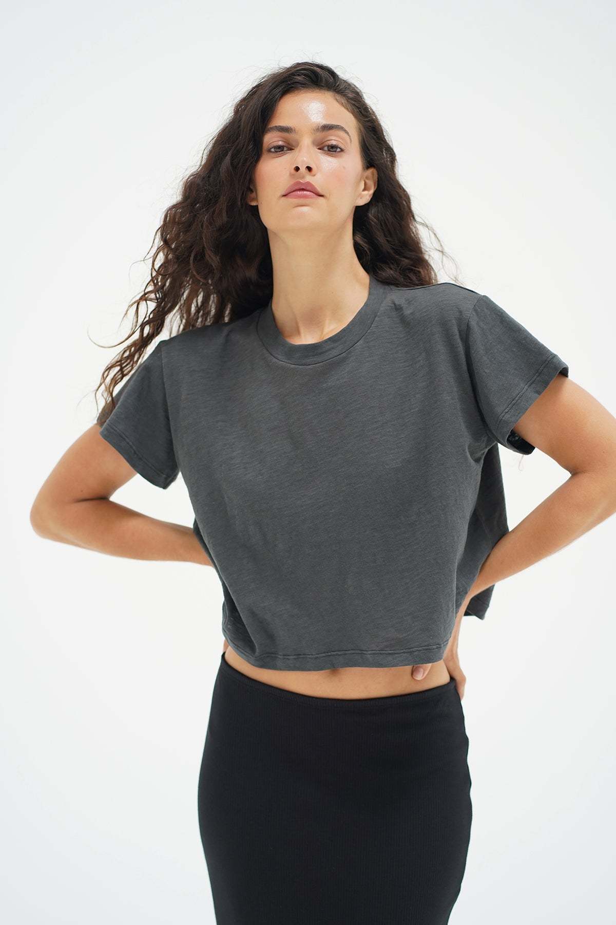 LNA Ava Tee in pirate black 
