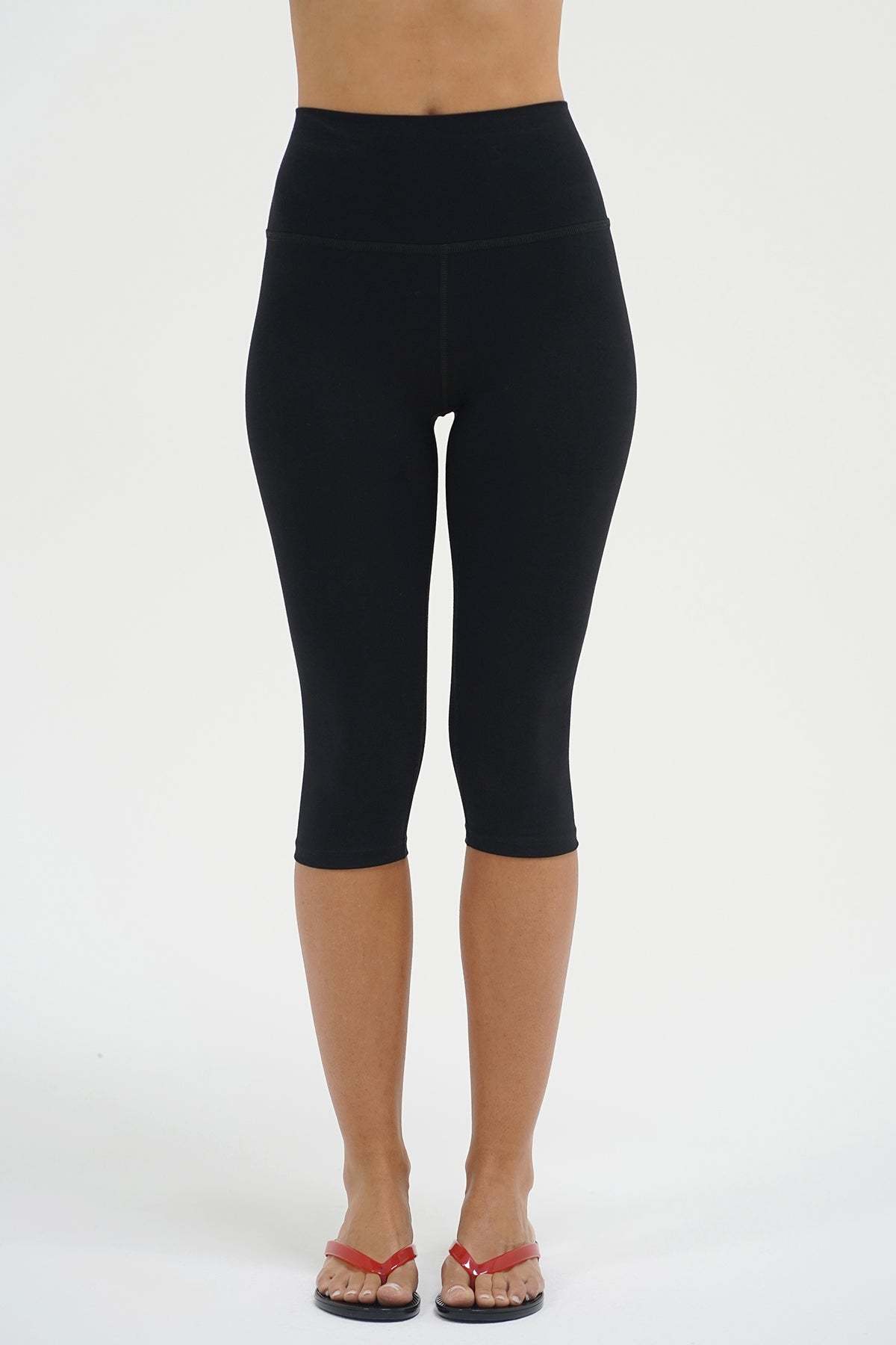 LNA Capri Legging in Black