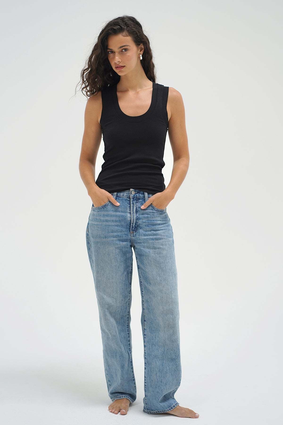 LNA Double Layer Ribbed Scoop Tank in Black 