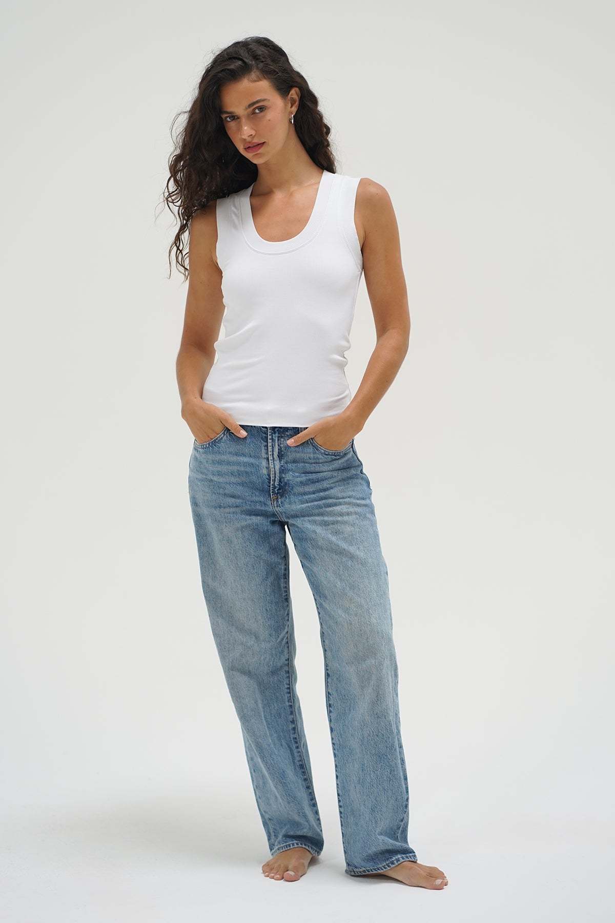 LNA Double Layer Ribbed Scoop Tank in white