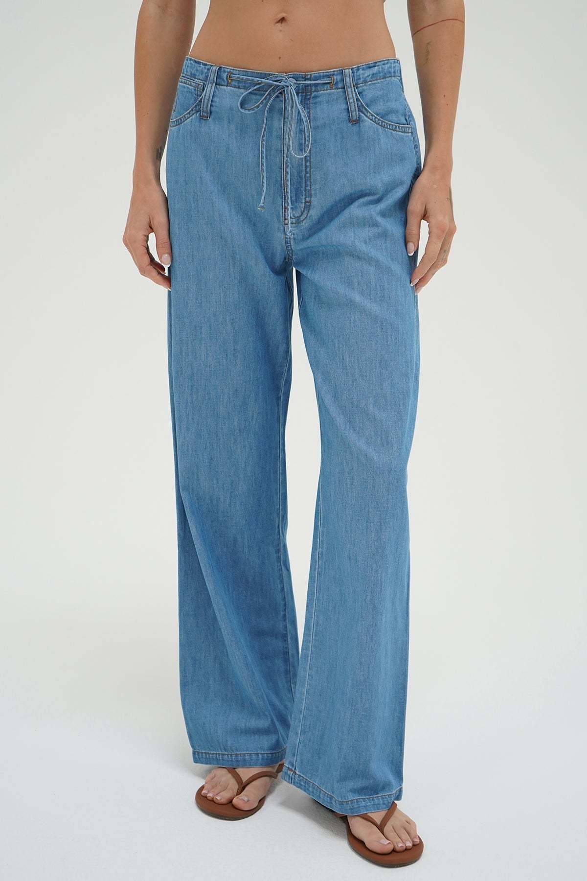 LNA Gia Tie Waist Pant in faded Blue