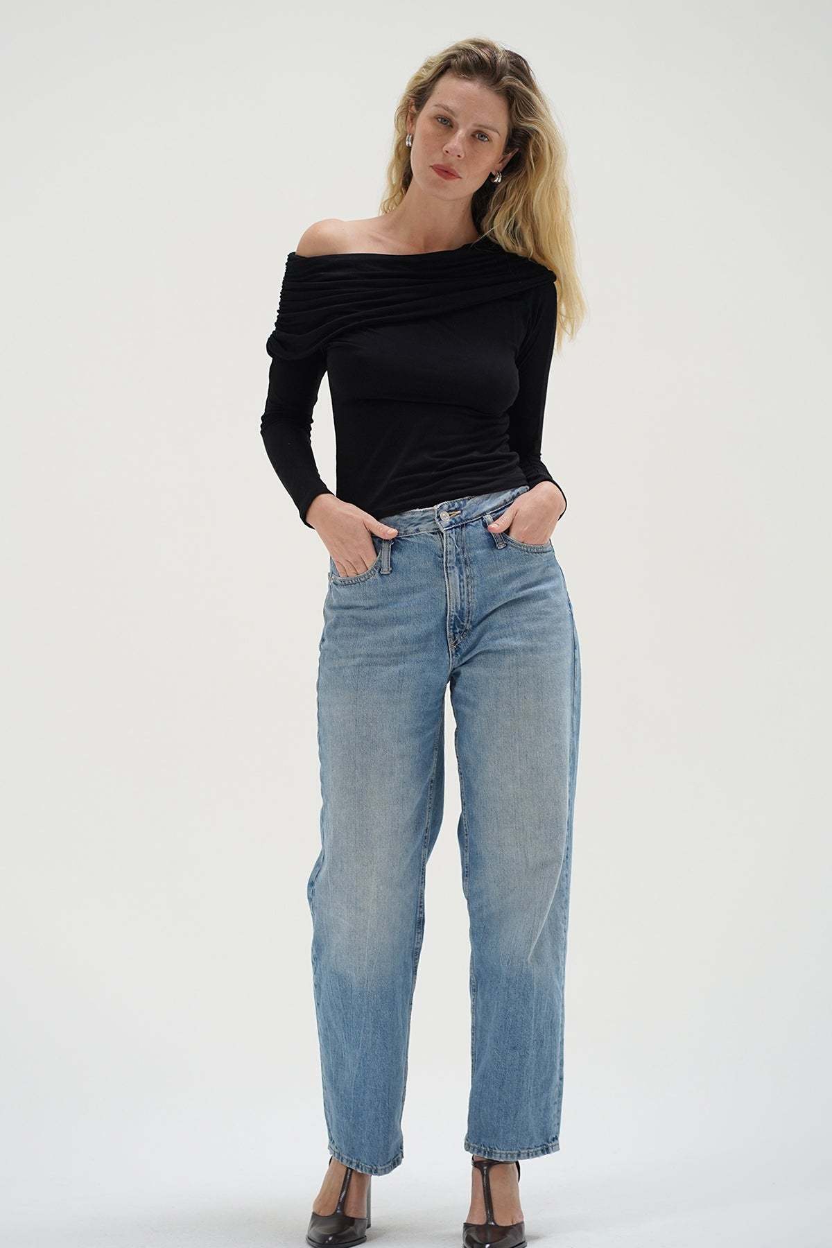 LNA Giselle Long Sleeve top in black 