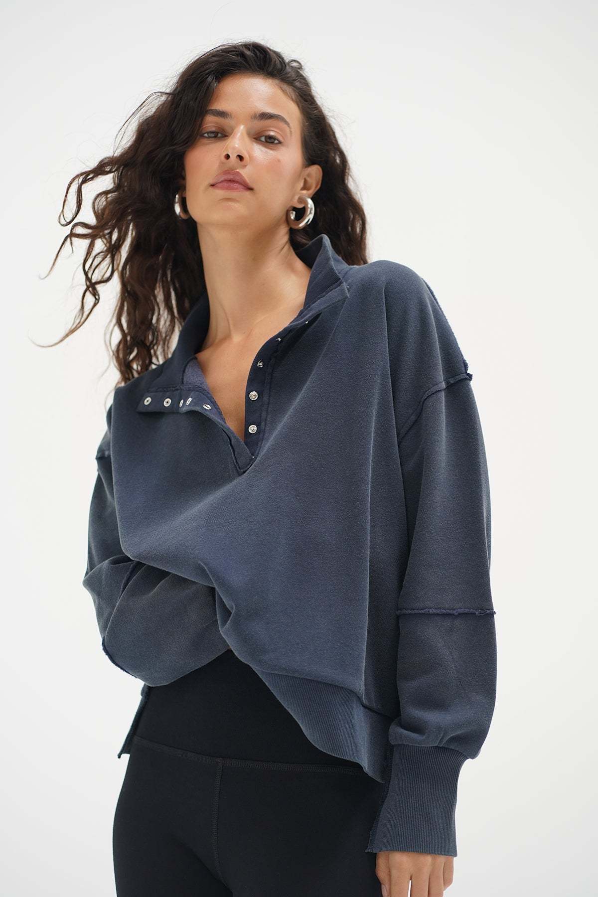 LNA Hallie Pullover