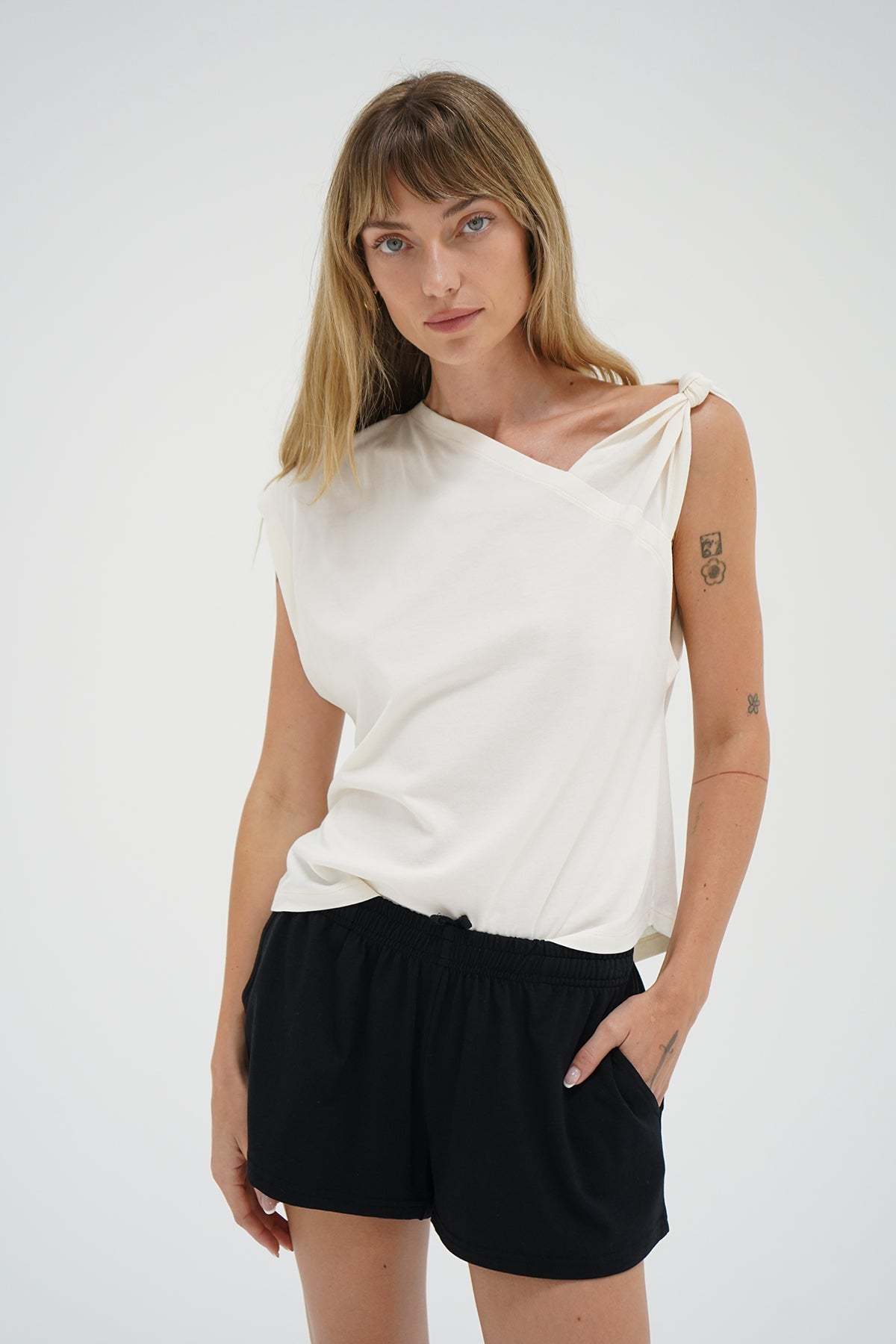 LNA Natia Tee in jet stream with knot detail on one shoulder