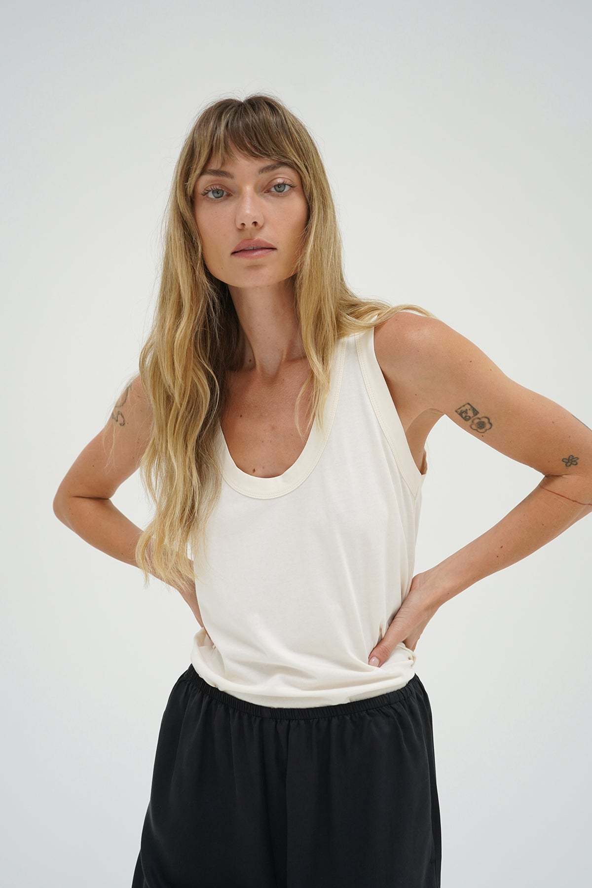 LNA Relaxed U Neck Tank in jet stream 
