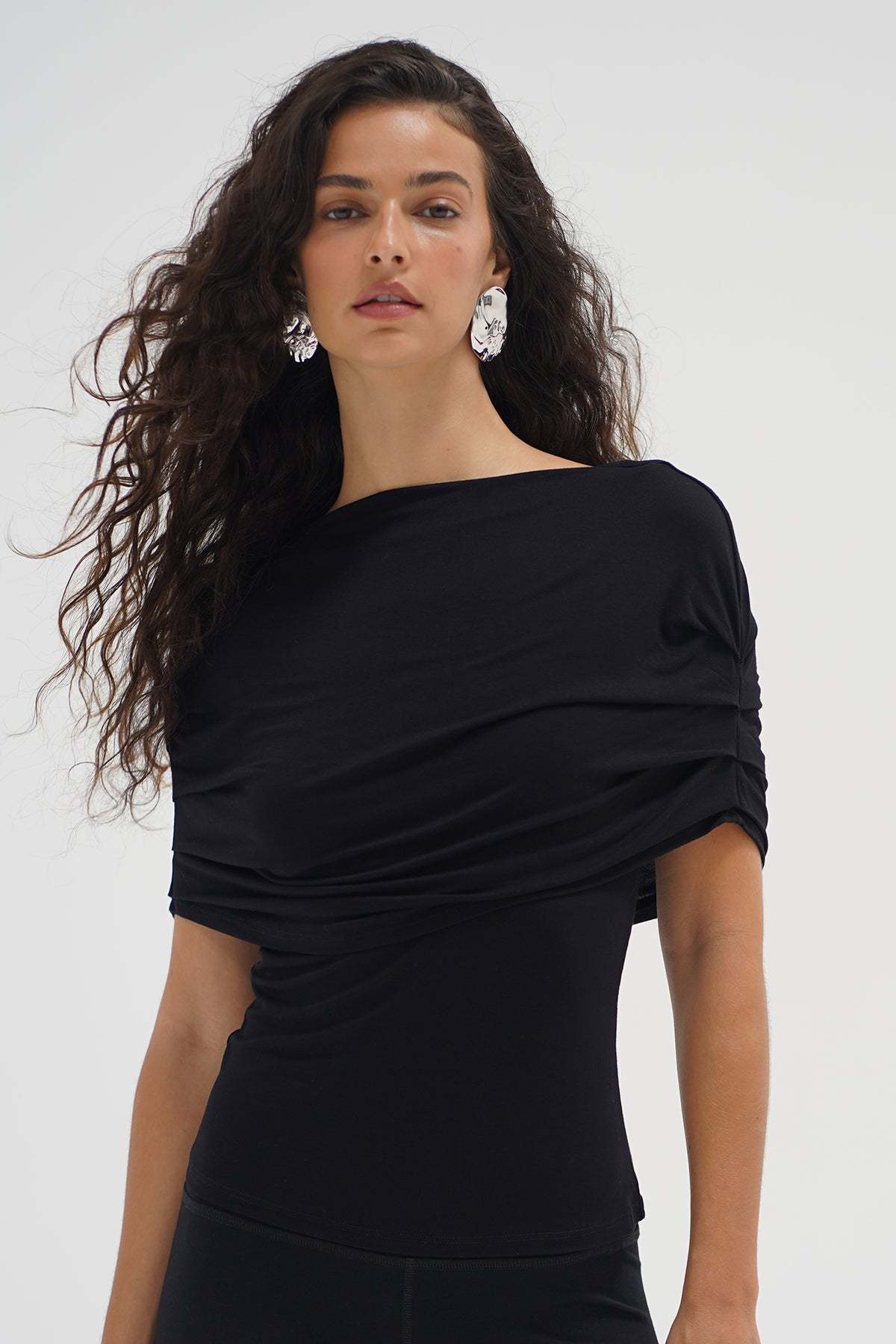 LNA Rylie Shawl top in black 