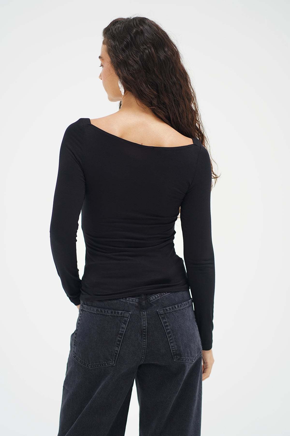 LNA Selah long sleeve top in black 