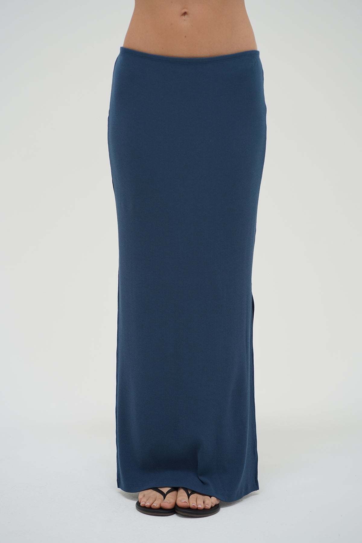 LNA Steph Ribbed Skirt in dark denim