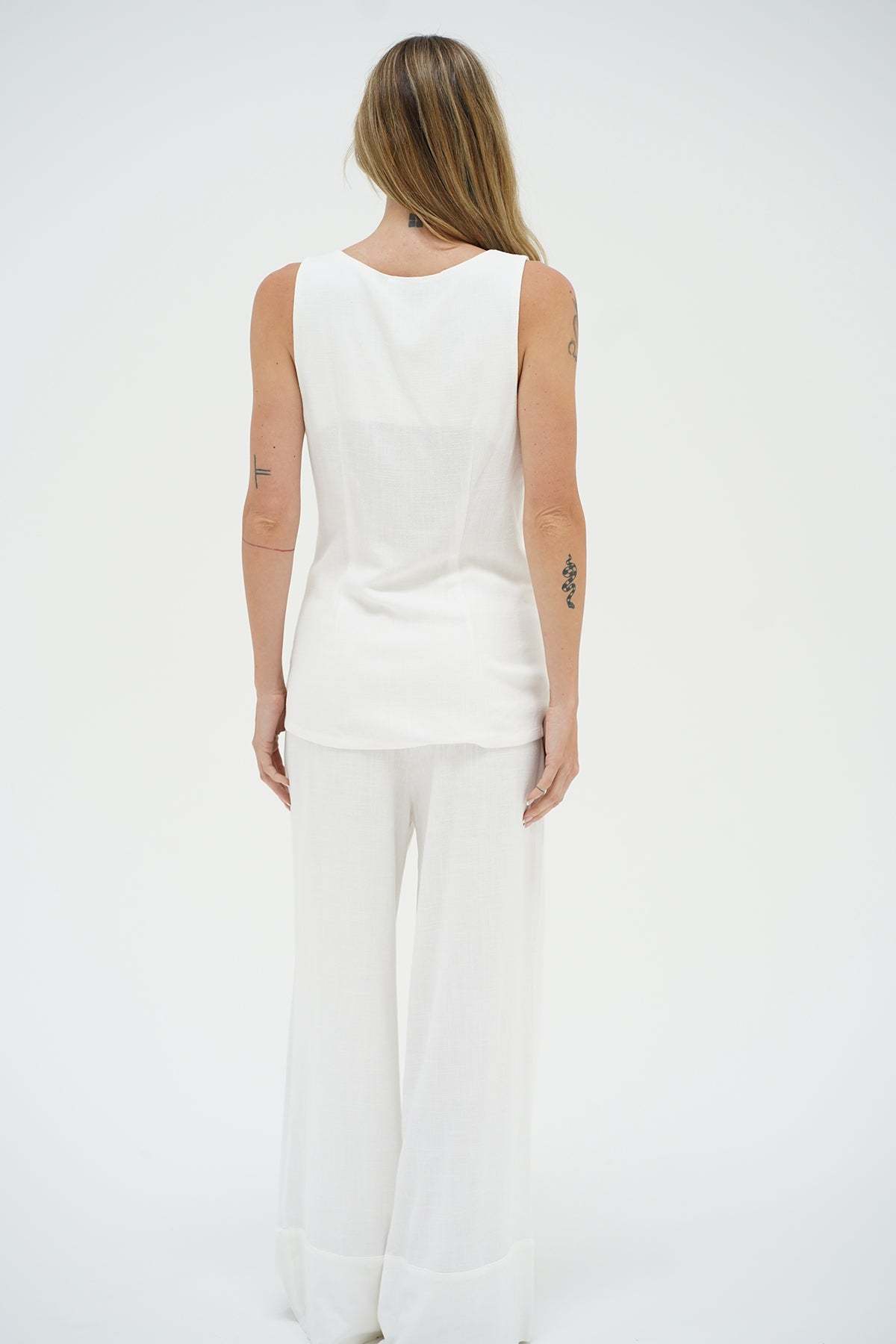 LNA Kiana Linen pant in white