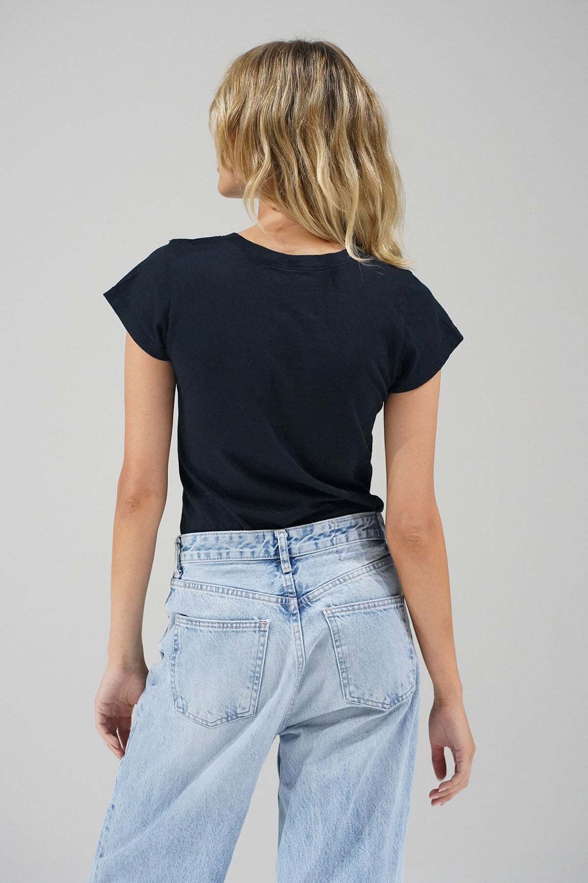 LNA Fitted Classic Crew Tee in Pirate Black
